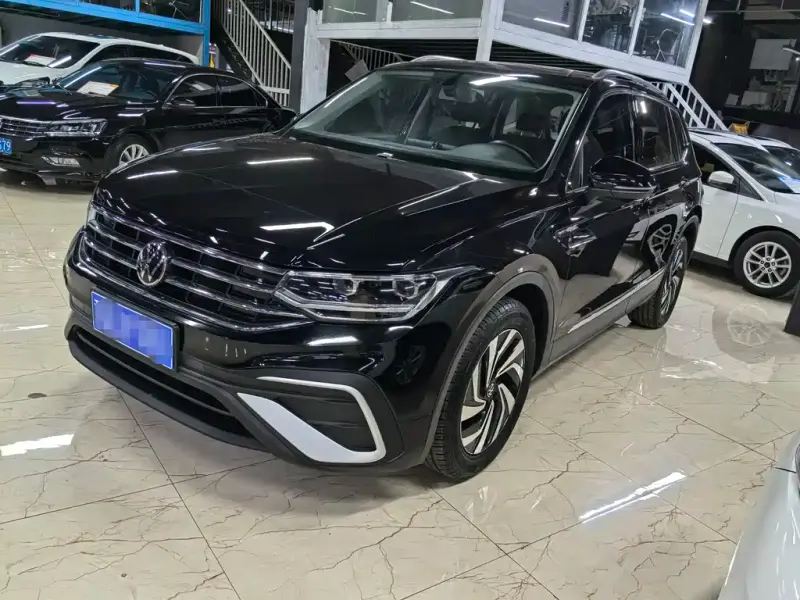 Volkswagen Tiguan L, 2022
