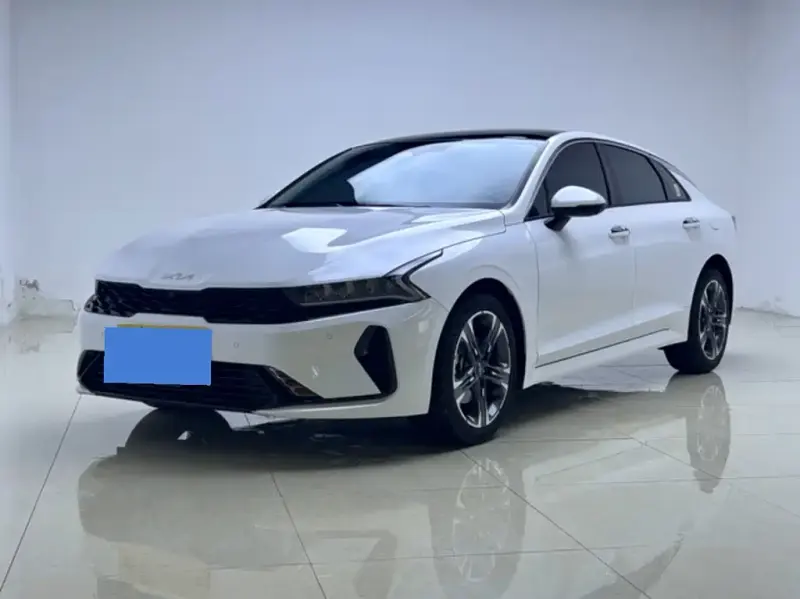 Kia K5, 2025