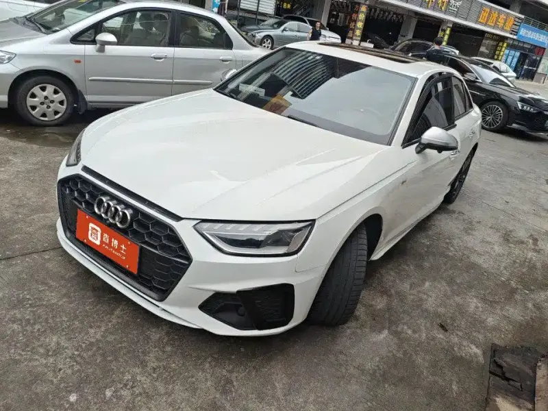 Audi A4L, 2021