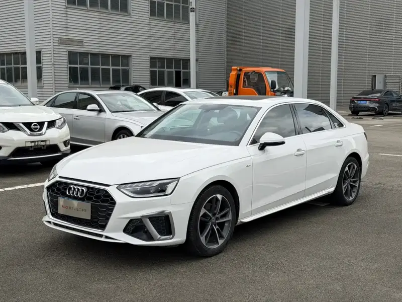 Audi A4L, 2020