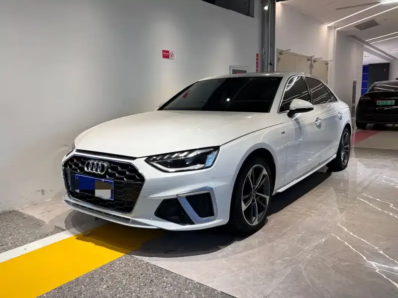 Audi A4L, 2022