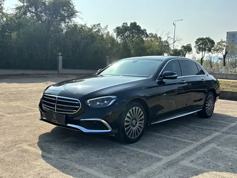 Mercedes-Benz E-Class, 2018 — фото 1