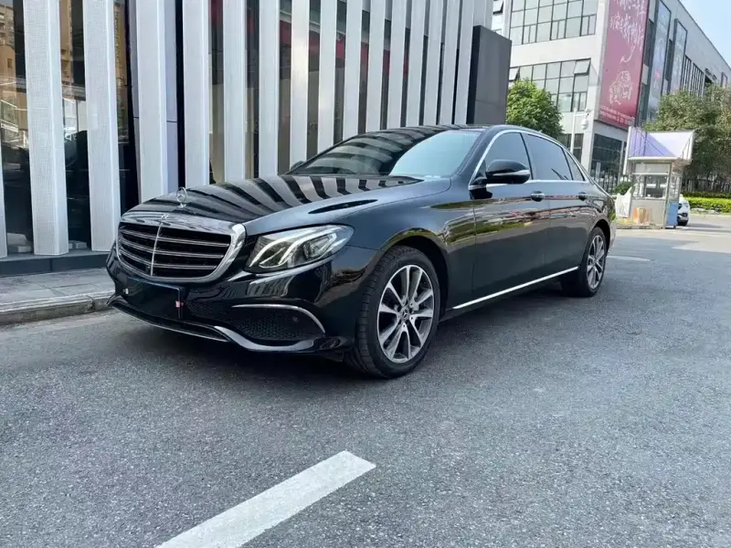 Mercedes-Benz E-Class, 2017 — фото 1