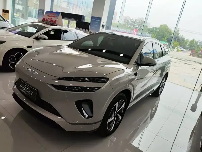 BYD 06, 2025