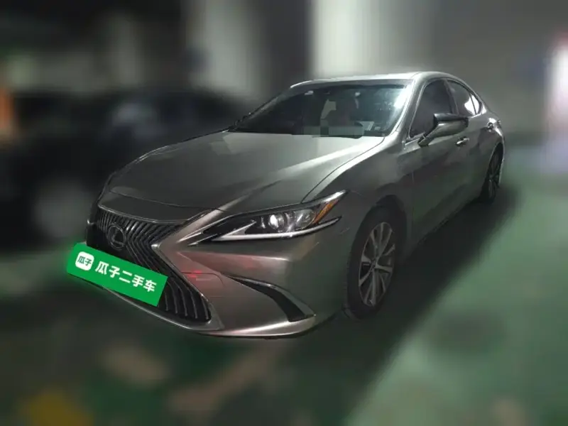 Lexus ES, 2019