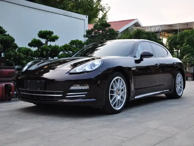 Porsche Panamera, 2013