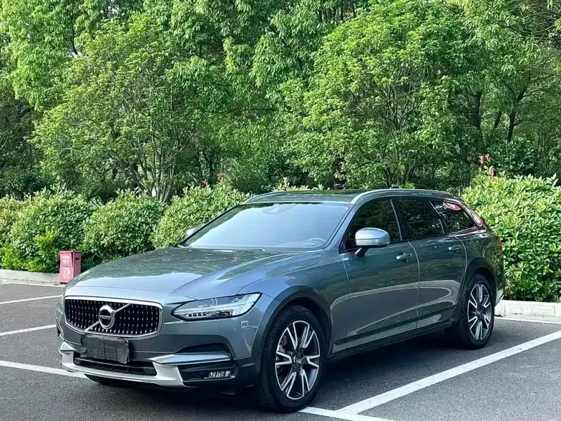 Volvo V90, 2020