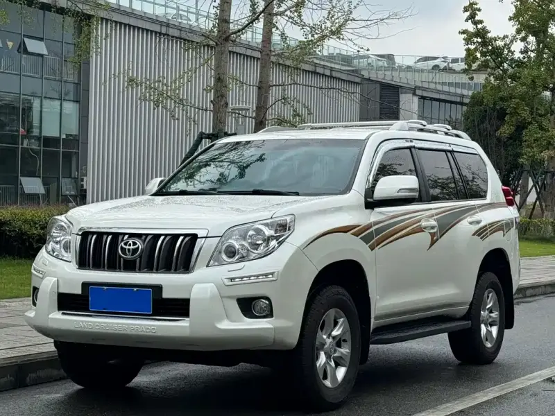 Toyota Prado (Import), 2013