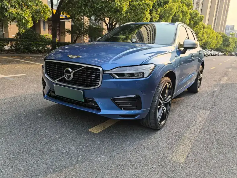 Volvo XC60 PHEV, 2020