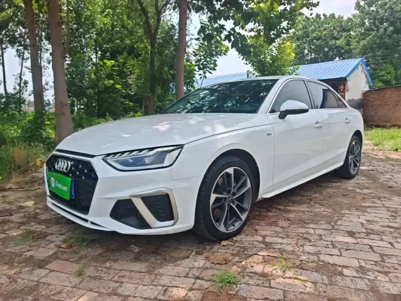 Audi A4L, 2023