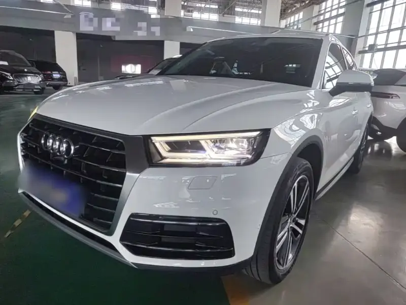 Audi Q5L, 2020