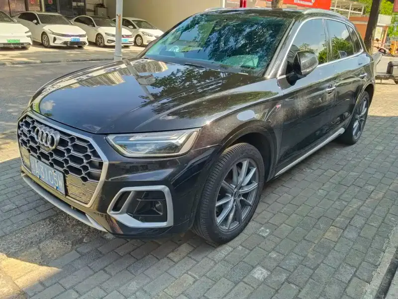 Audi Q5L, 2021
