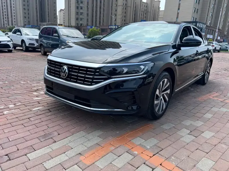 Volkswagen Passat, 2022