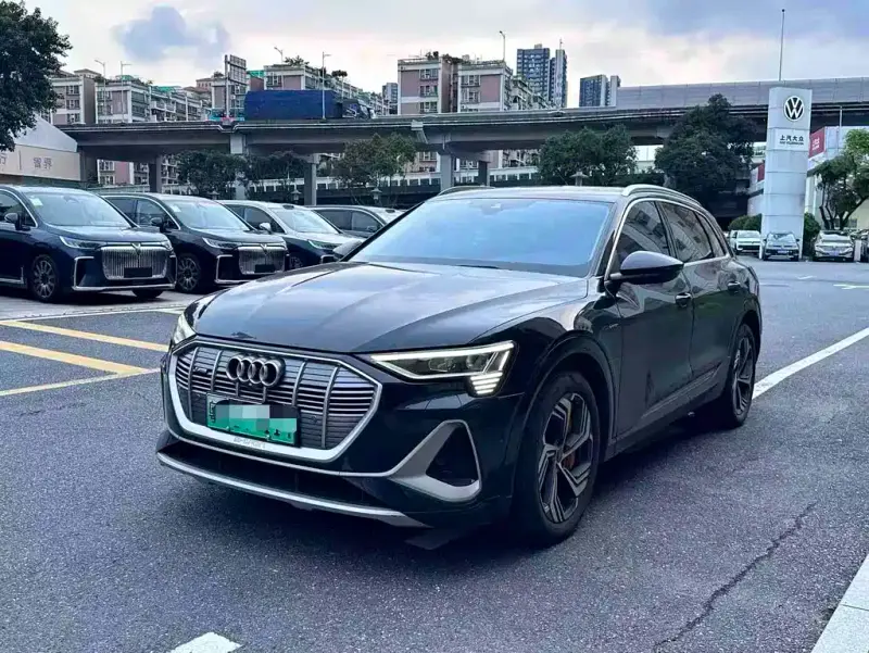 Audi e-tron, 2022