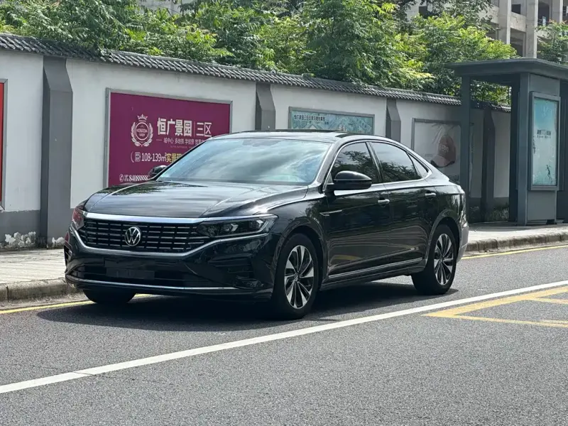 Volkswagen Passat, 2022