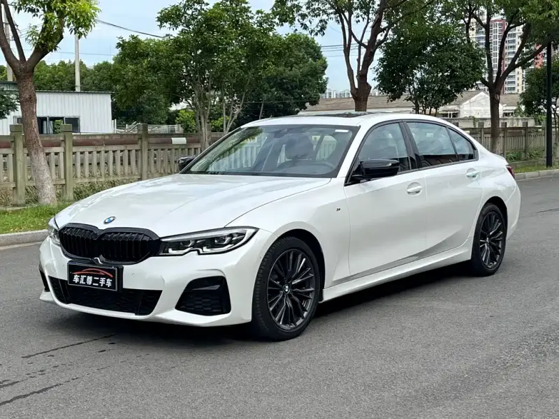 BMW 3 Series, 2021