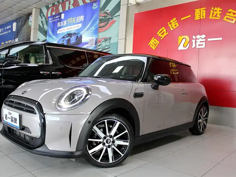 MINI Mini, 2024