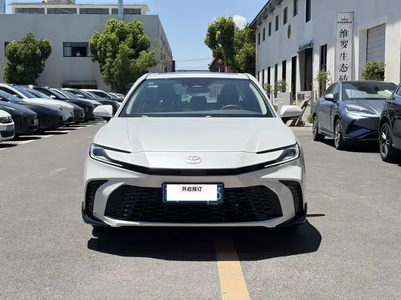 Toyota Camry, 2026