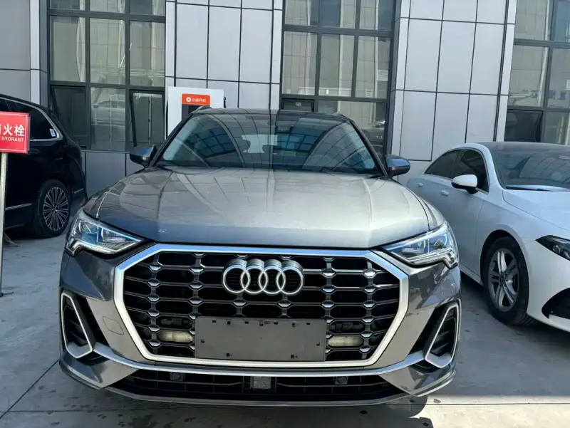 Audi Q3, 2023