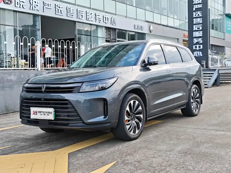 AITO M7, 2023