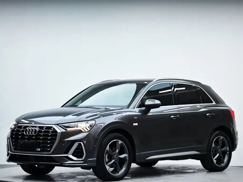 Audi Q3, 2022