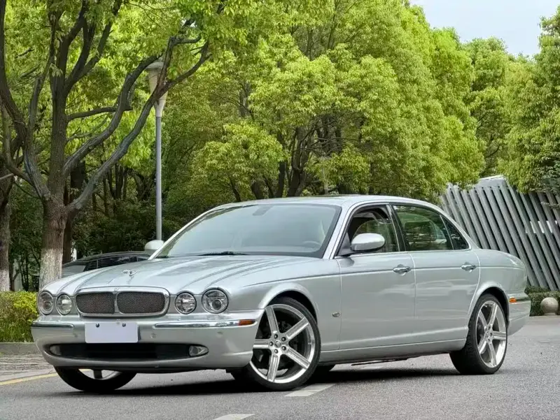 Jaguar XJ, 2007