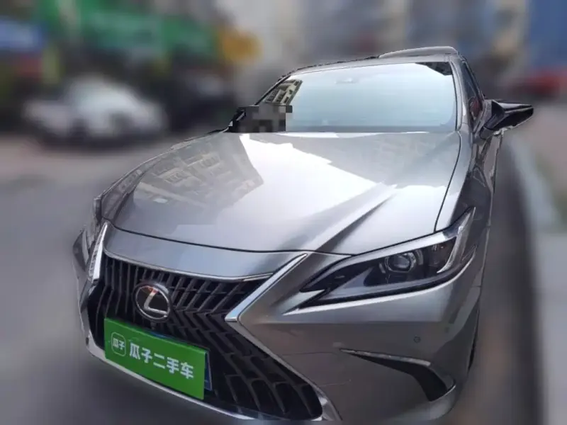 Lexus ES, 2024