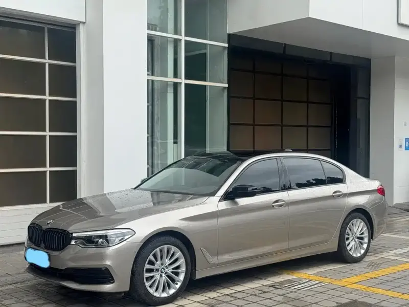 BMW 5 Series, 2020