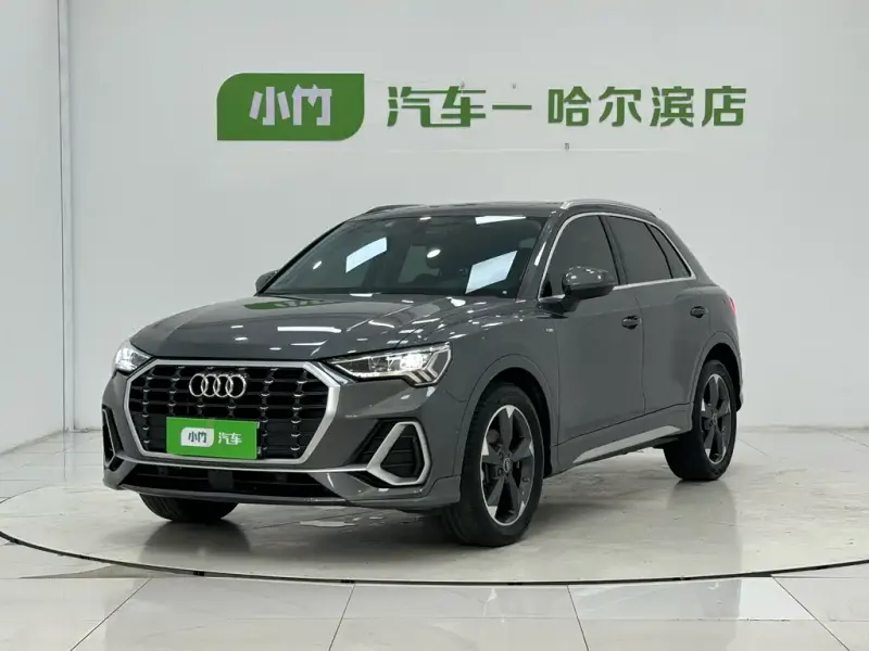 Audi Q3, 2022