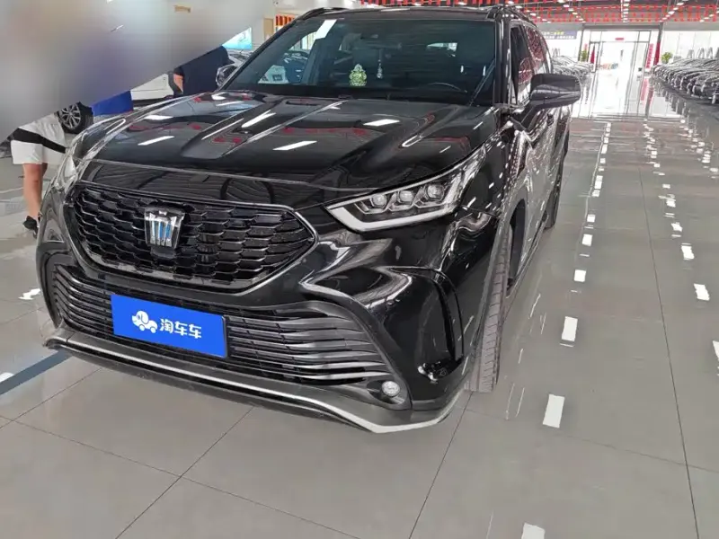 Toyota Crown Kluger, 2022