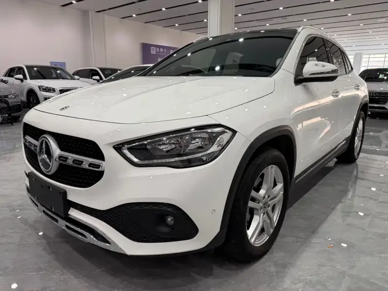 Mercedes-Benz GLA, 2021
