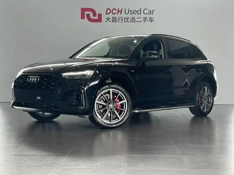 Audi Q5L, 2022