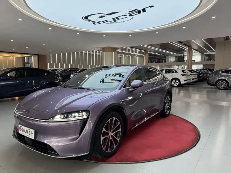 Luxeed Zhijie R7, 2025