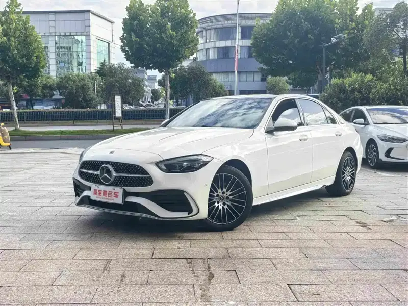 Mercedes-Benz C-Class, 2025