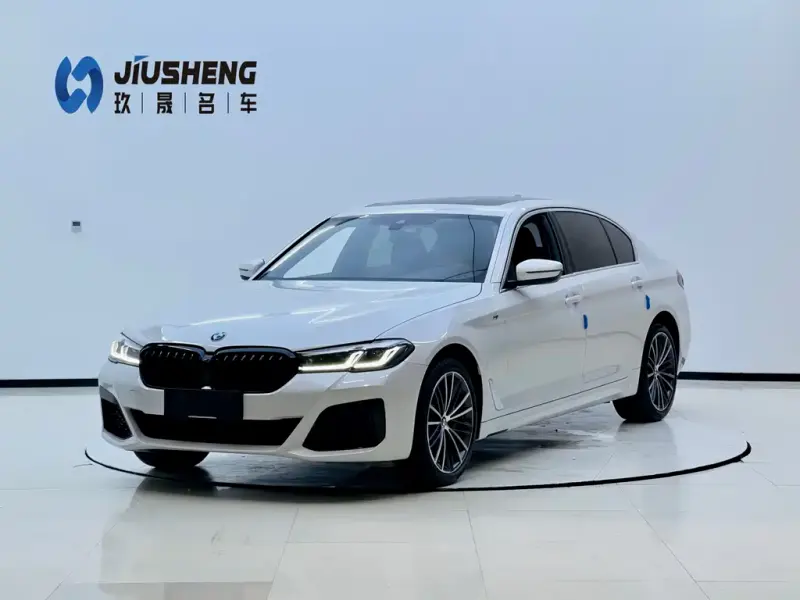 BMW 5 Series, 2022