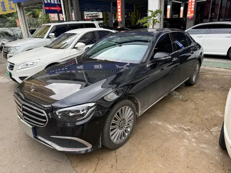 Mercedes-Benz E-Class, 2022