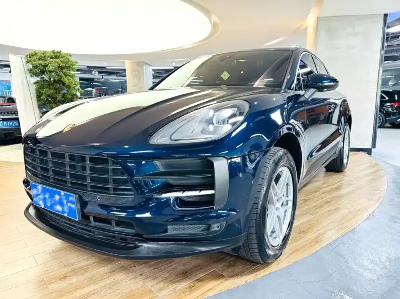 Porsche Macan, 2021
