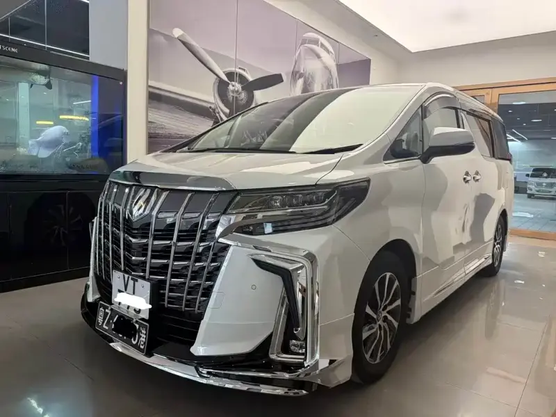 Toyota Alphard, 2017