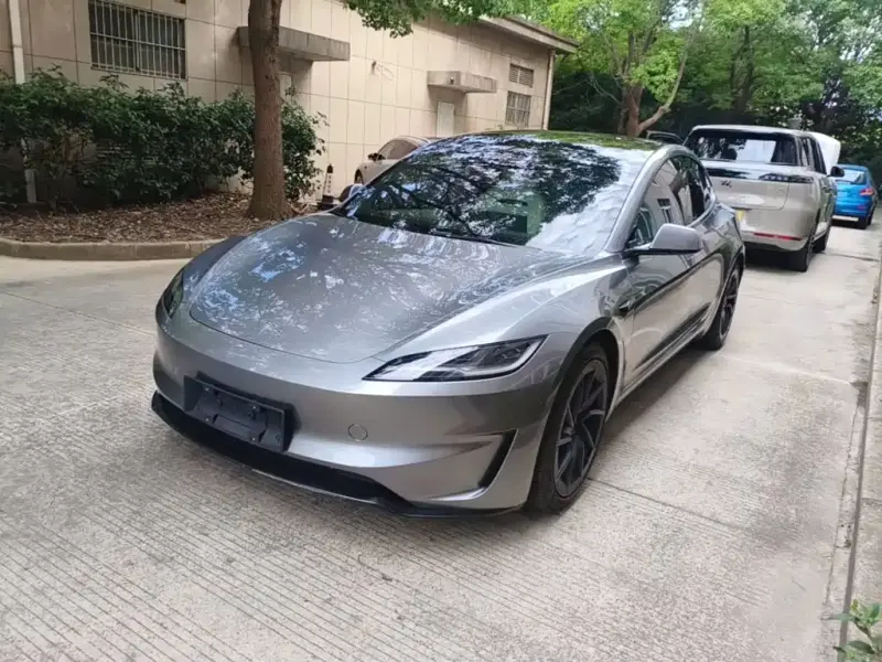 Tesla Model 3, 2024