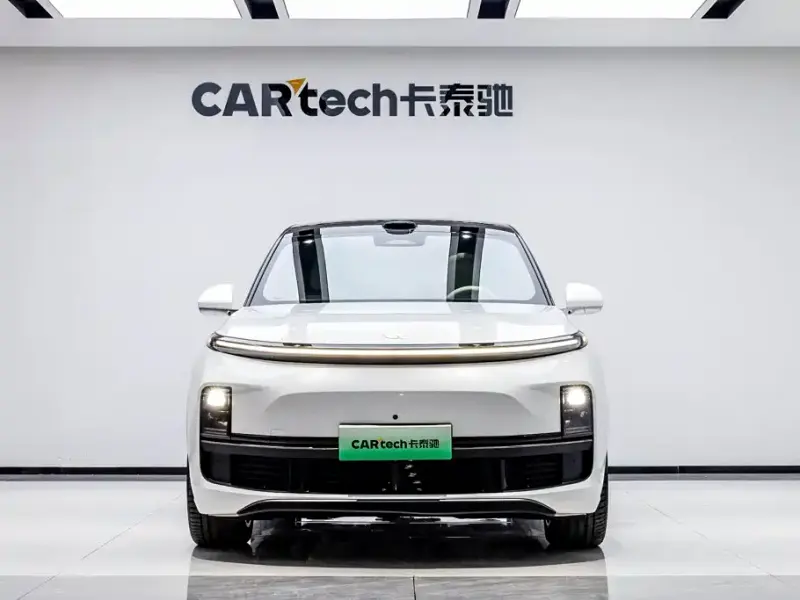 Li Auto Li L8, 2025