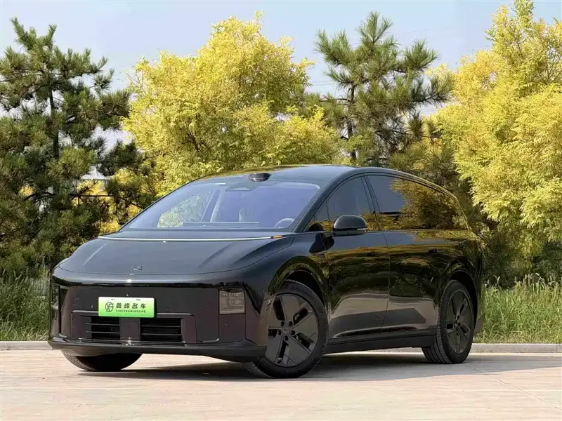 Li Auto i8, 2026
