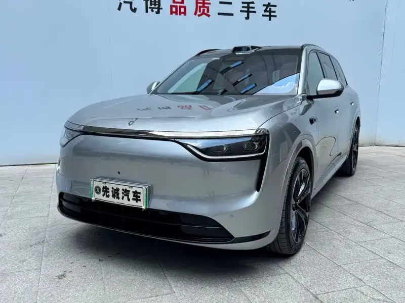AITO M8, 2025