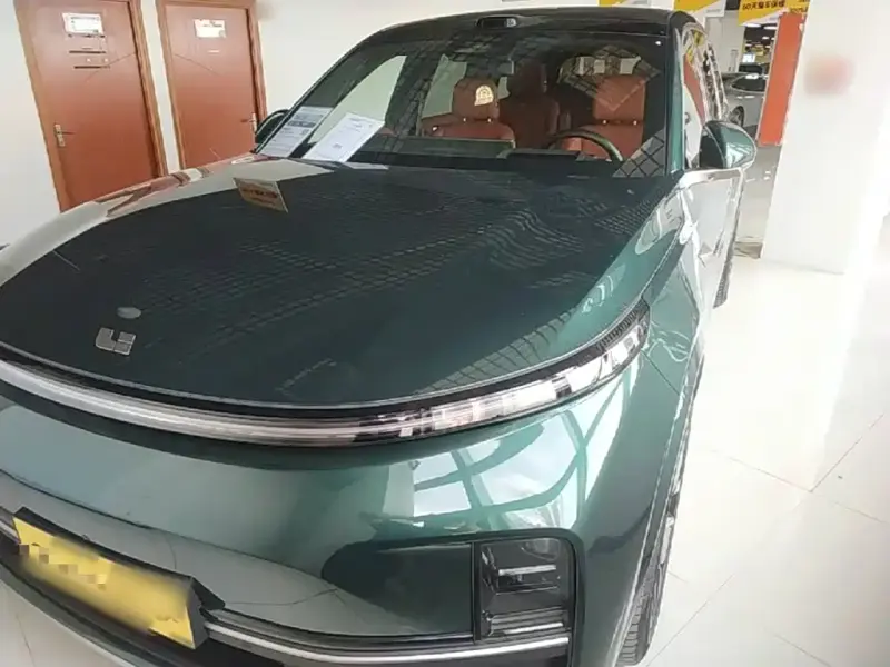 Li Auto Li L9, 2025