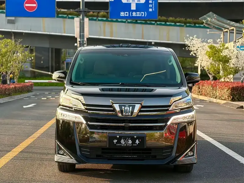 Toyota Vellfire, 2021
