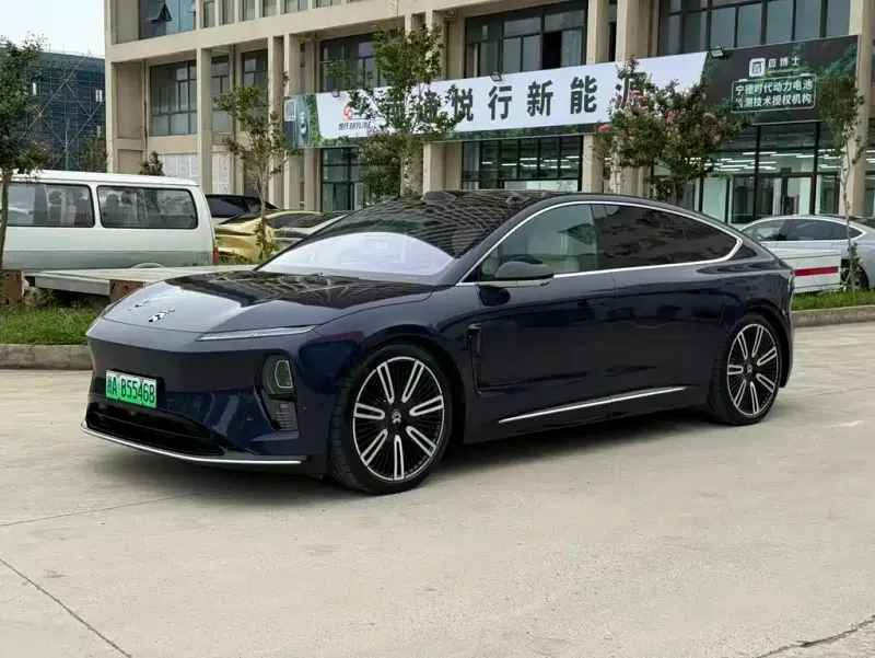 NIO ET9, 2025