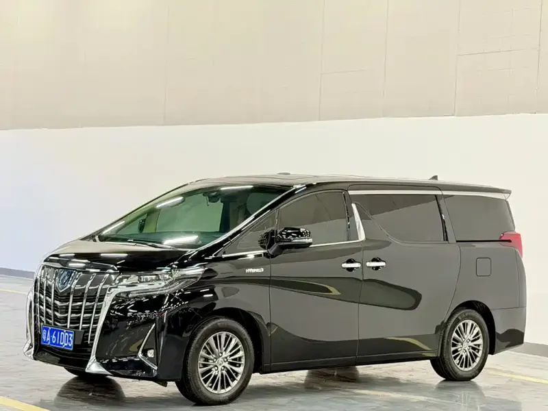 Toyota Alphard, 2023