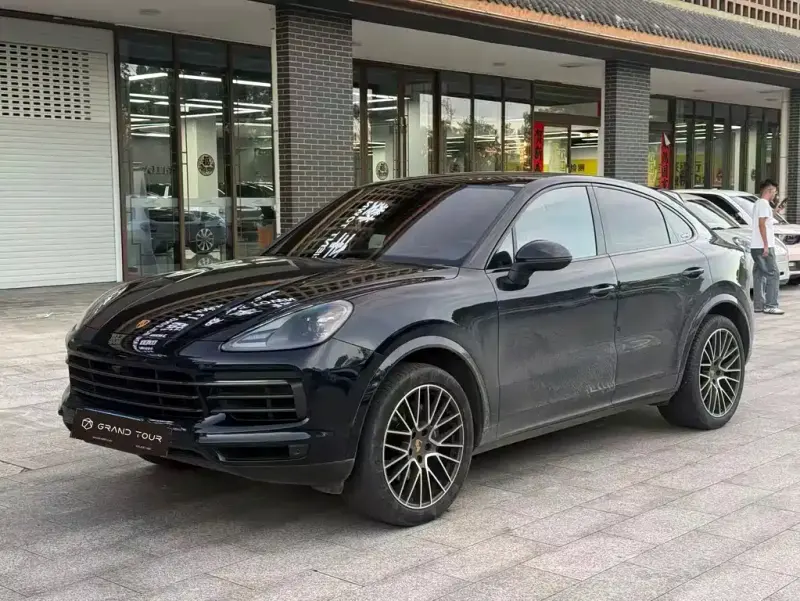 Porsche Cayenne, 2023