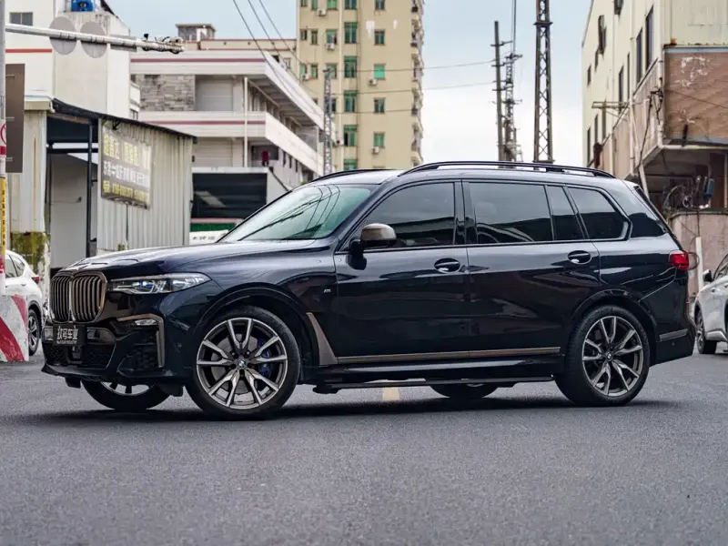 BMW X7, 2023