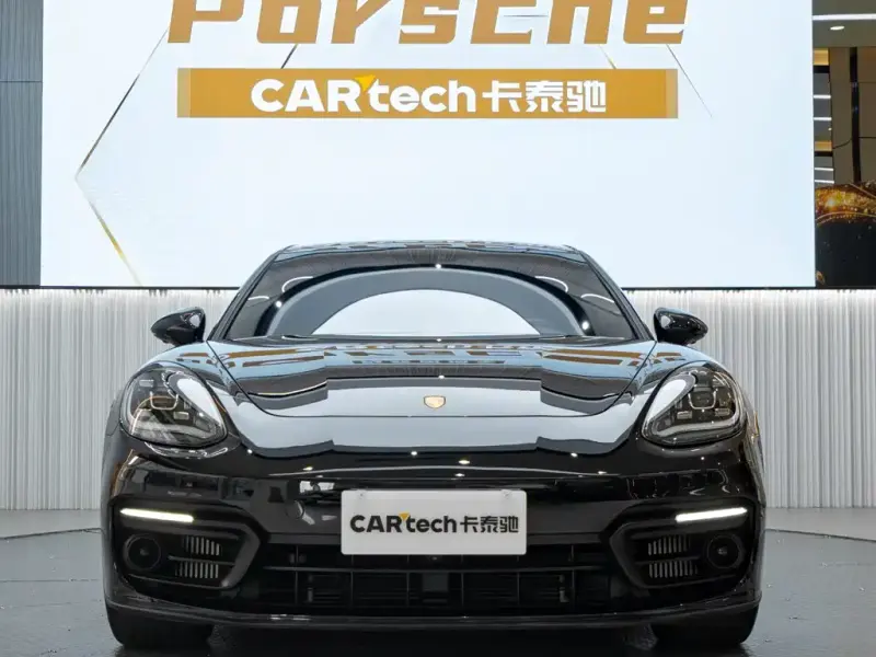 Porsche Panamera, 2023