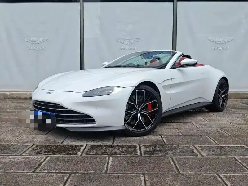 Aston Martin V8 Vantage, 2022